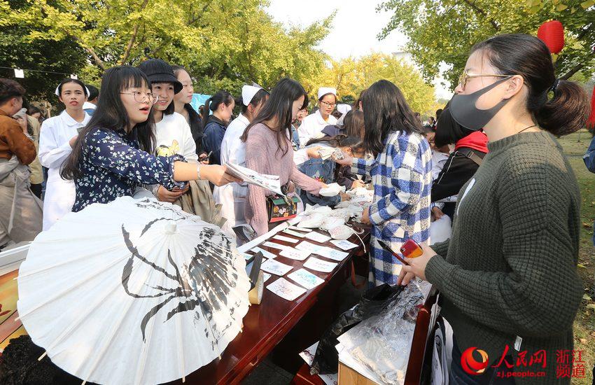 湖州：展国学魅力 扬传统礼仪（图）【3】